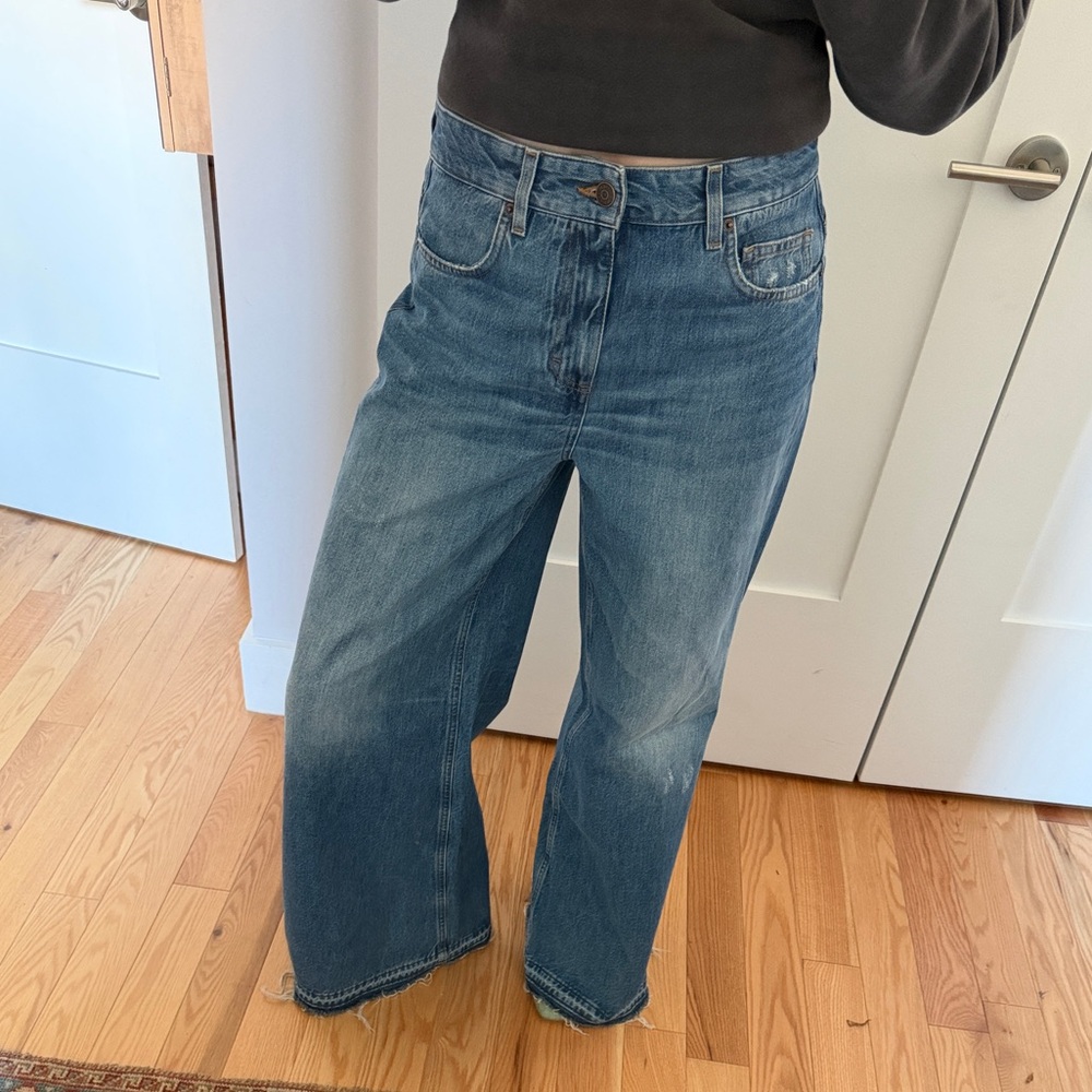 ME+EM Wide Leg Denim Jeans with Distressed Cuff